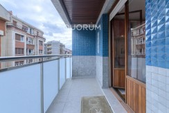 PISAZO De 5 Dormitorios y 2 Baños Con Ascensor Cota Cero y Balcón En Pleno Centro de Basauri