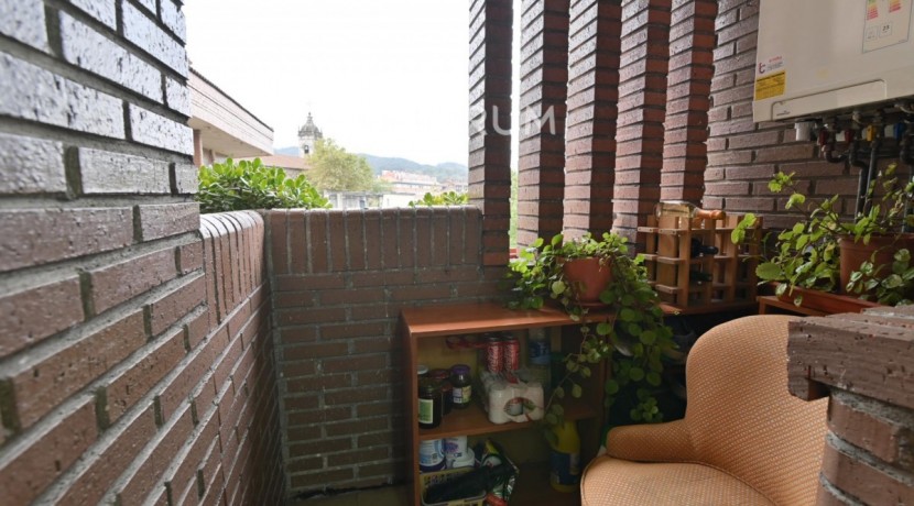 Pisazo Para Entrar A Vivir Con Ascensor A Cota 0 De 2 Habitaciones En Zabalgane