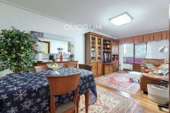 Piso Amplio Totalmente Exterior De 3 Dormitorios y 2 Baños Con Ascensor Cota 0, Garaje y Trastero Incluidos en Aperribai