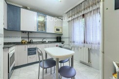 Piso Amplio Totalmente Exterior De 3 Dormitorios y 2 Baños Con Ascensor Cota 0, Garaje y Trastero Incluidos en Aperribai