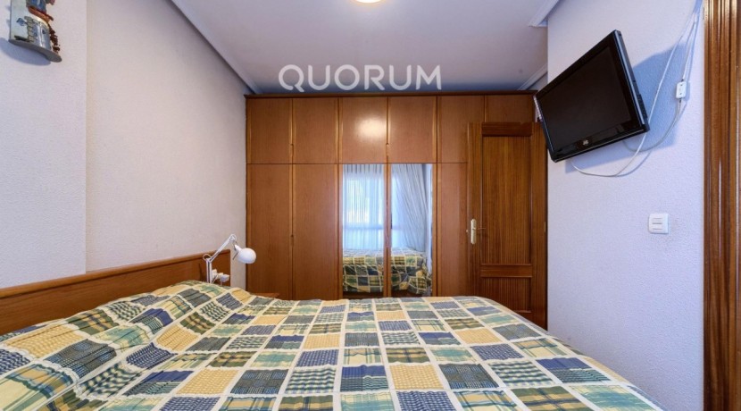 Piso Amplio Totalmente Exterior De 3 Dormitorios y 2 Baños Con Ascensor Cota 0, Garaje y Trastero Incluidos en Aperribai