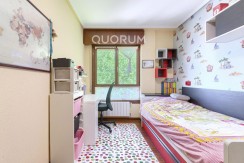 Piso Amplio Totalmente Exterior De 3 Dormitorios y 2 Baños Con Ascensor Cota 0, Garaje y Trastero Incluidos en Aperribai