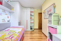 Piso Amplio Totalmente Exterior De 3 Dormitorios y 2 Baños Con Ascensor Cota 0, Garaje y Trastero Incluidos en Aperribai