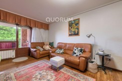 Piso Amplio Totalmente Exterior De 3 Dormitorios y 2 Baños Con Ascensor Cota 0, Garaje y Trastero Incluidos en Aperribai