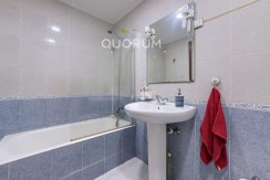 Piso Amplio Totalmente Exterior De 3 Dormitorios y 2 Baños Con Ascensor Cota 0, Garaje y Trastero Incluidos en Aperribai