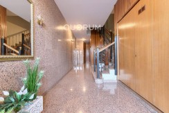 Piso Amplio Totalmente Exterior De 3 Dormitorios y 2 Baños Con Ascensor Cota 0, Garaje y Trastero Incluidos en Aperribai