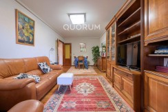 Piso Amplio Totalmente Exterior De 3 Dormitorios y 2 Baños Con Ascensor Cota 0, Garaje y Trastero Incluidos en Aperribai