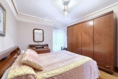 Piso Amplio y Luminoso De 3 Dorm. y 2 Baños Con Parcela de Garaje y Trastero Incluidos y Ascensor Cota 0 En Zona Ariz