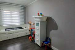 Piso Con Ascensor A Cota 0 De 3 Habitaciones Y Camarote En El Centro De Usansolo