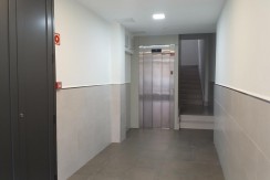 Piso Con Ascensor A Cota 0 De 3 Habitaciones Y Camarote En El Centro De Usansolo