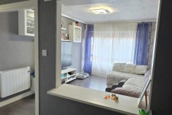 Piso Con Ascensor A Cota 0 De 3 Habitaciones Y Camarote En El Centro De Usansolo