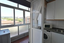 Piso Con Ascensor De 3 Habitaciones En El Centro De Usansolo