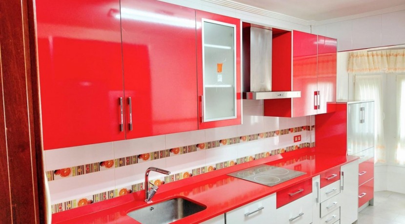 Piso Con Camarote Y Garaje En El Polígono Rojo De Algorta