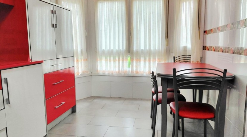 Piso Con Camarote Y Garaje En El Polígono Rojo De Algorta