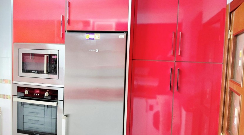 Piso Con Camarote Y Garaje En El Polígono Rojo De Algorta
