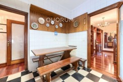 Piso De 2 Dormitorios (Origen 3) y 2 Baños Con Parcela De Garaje, Dos Ascensores y Balcón Con Vistas Despejadas En Zona Ayuntamiento