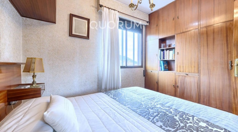 Piso De 2 Dormitorios (Origen 3) y 2 Baños Con Parcela De Garaje, Dos Ascensores y Balcón Con Vistas Despejadas En Zona Ayuntamiento