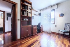 Piso De 2 Dormitorios (Origen 3) y 2 Baños Con Parcela De Garaje, Dos Ascensores y Balcón Con Vistas Despejadas En Zona Ayuntamiento
