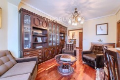 Piso De 2 Dormitorios (Origen 3) y 2 Baños Con Parcela De Garaje, Dos Ascensores y Balcón Con Vistas Despejadas En Zona Ayuntamiento