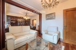 Piso De 2 Dormitorios (Origen 3) y 2 Baños Con Parcela De Garaje, Dos Ascensores y Balcón Con Vistas Despejadas En Zona Ayuntamiento