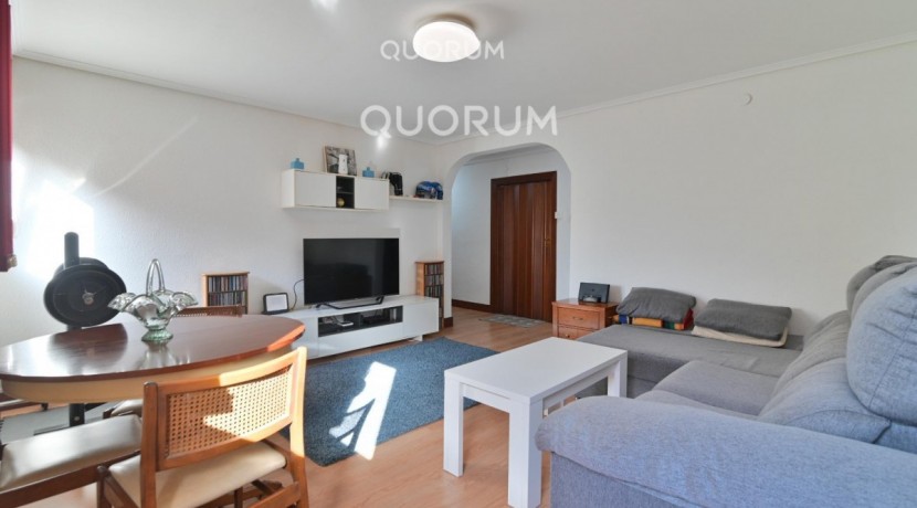 Piso De 2 Habitaciones En El Centro De Santutxu