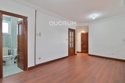 Piso de 2 Habitaciones En Zona Tranquila