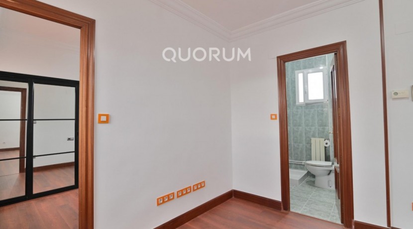 Piso de 2 Habitaciones En Zona Tranquila