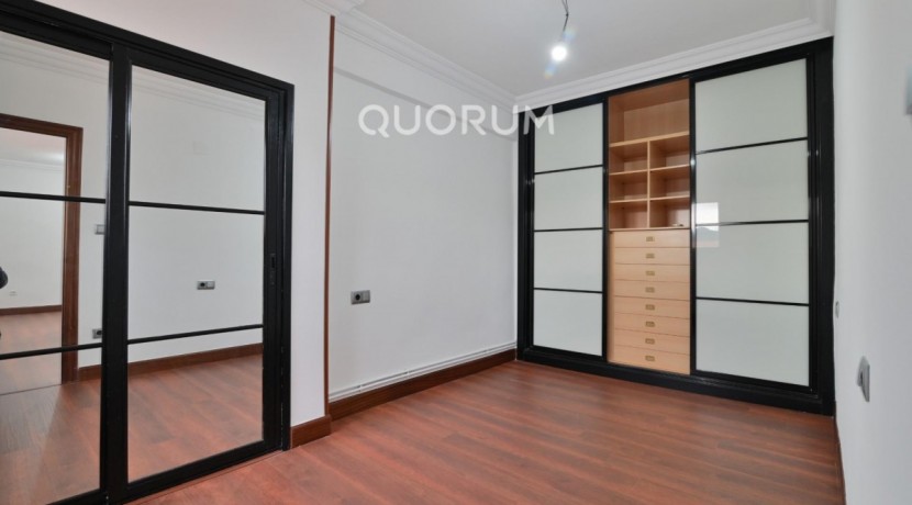 Piso de 2 Habitaciones En Zona Tranquila
