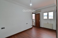 Piso de 2 Habitaciones En Zona Tranquila