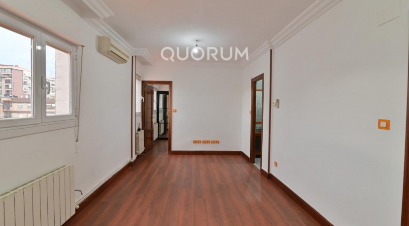 Piso de 2 Habitaciones En Zona Tranquila