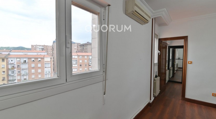 Piso de 2 Habitaciones En Zona Tranquila
