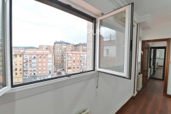 Piso de 2 Habitaciones En Zona Tranquila