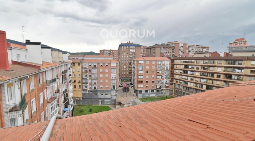 Piso de 2 Habitaciones En Zona Tranquila