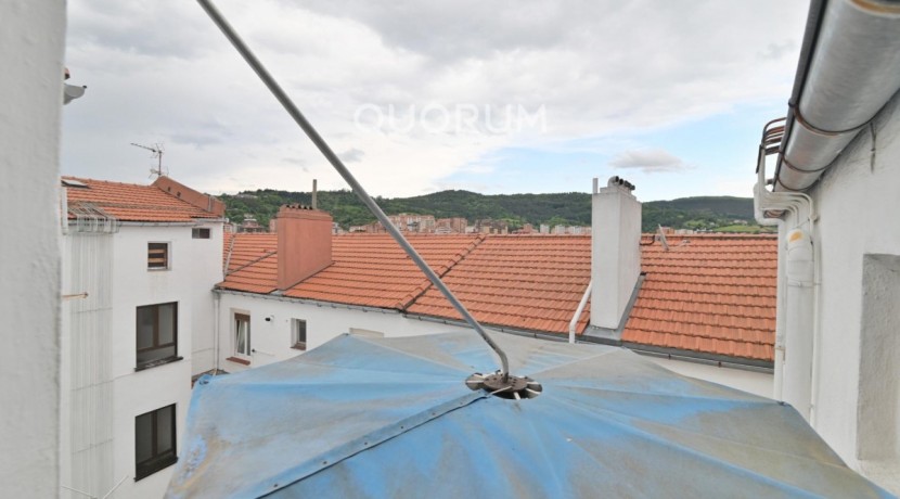 Piso de 2 Habitaciones En Zona Tranquila