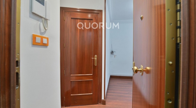 Piso de 2 Habitaciones En Zona Tranquila