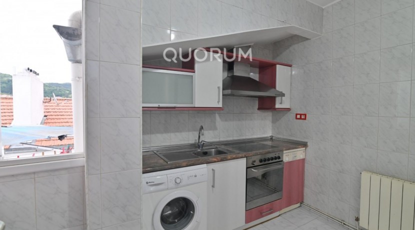 Piso de 2 Habitaciones En Zona Tranquila
