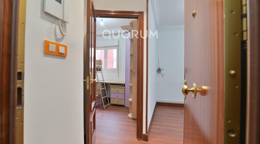 Piso de 2 Habitaciones En Zona Tranquila