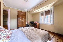 Piso De 3 Dormitorios Con 3 Balcones, Ascensor Cota 0 y Fachada Rehabilitada En Pleno Centro