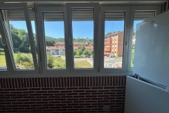 Piso De 3 Dormitorios Con Balcón Amplio y Ascensor Cota Cero En Zona Arkotxa
