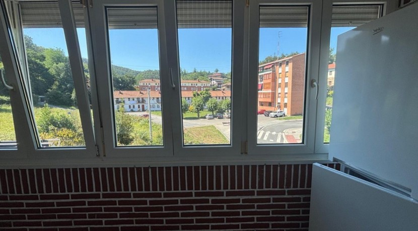 Piso De 3 Dormitorios Con Balcón Amplio y Ascensor Cota Cero En Zona Arkotxa