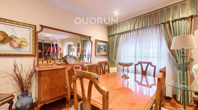 Piso De 3 Habitaciones (4 En origen) Con Gran Salón Y Opción a 2º Baño. Ascensor Cota Cero En Zona Centro Ariz