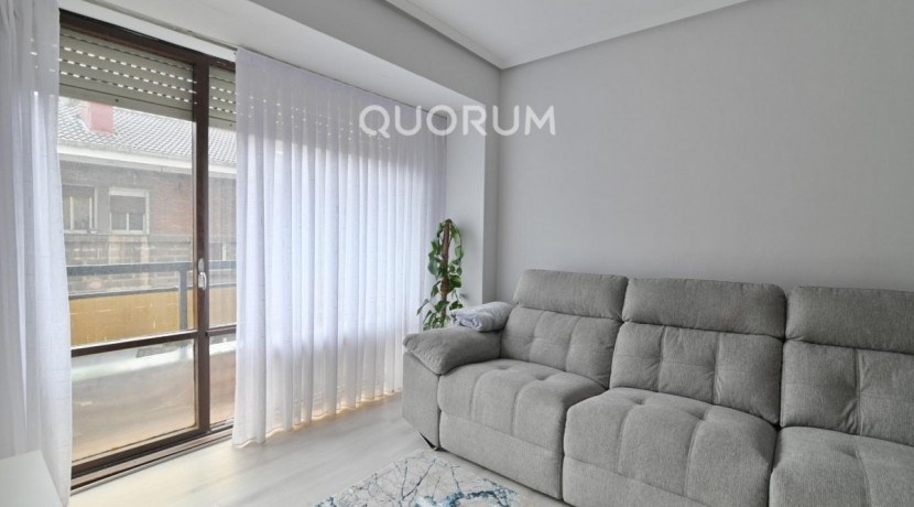 Piso de 3 Habitaciones Con Terraza Y 2 Baños En El Centro De Santutxu