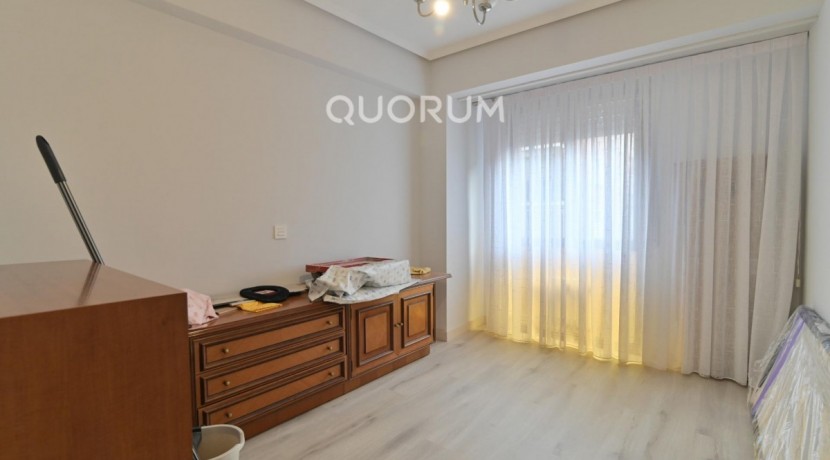 Piso de 3 Habitaciones Con Terraza Y 2 Baños En El Centro De Santutxu