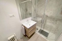 Piso de 3 Habitaciones Con Terraza Y 2 Baños En El Centro De Santutxu