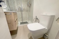 Piso de 3 Habitaciones Con Terraza Y 2 Baños En El Centro De Santutxu