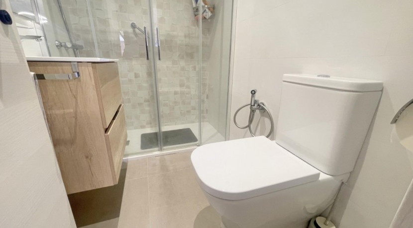 Piso de 3 Habitaciones Con Terraza Y 2 Baños En El Centro De Santutxu