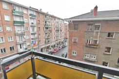 Piso de 3 Habitaciones Con Terraza Y 2 Baños En El Centro De Santutxu