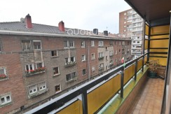 Piso de 3 Habitaciones Con Terraza Y 2 Baños En El Centro De Santutxu