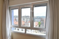 Piso De 3 Habitaciones En El Centro De Santutxu