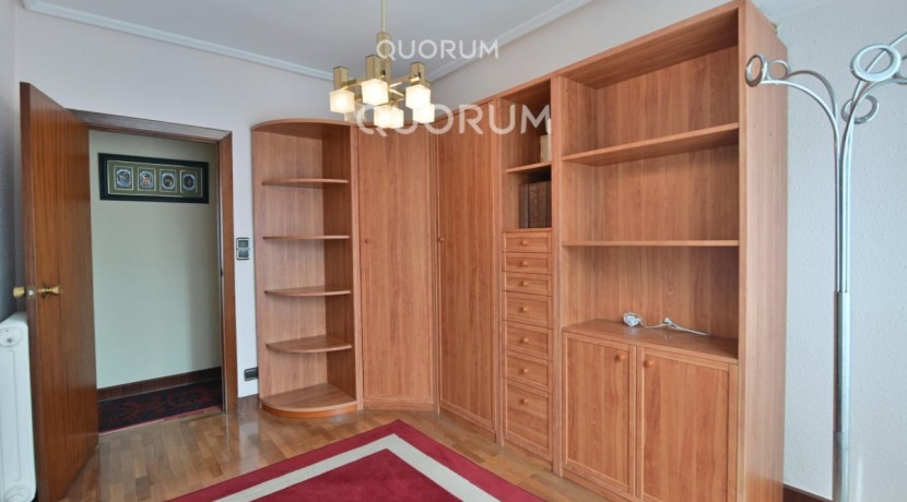 Piso De 3 Habitaciones En El Centro De Santutxu